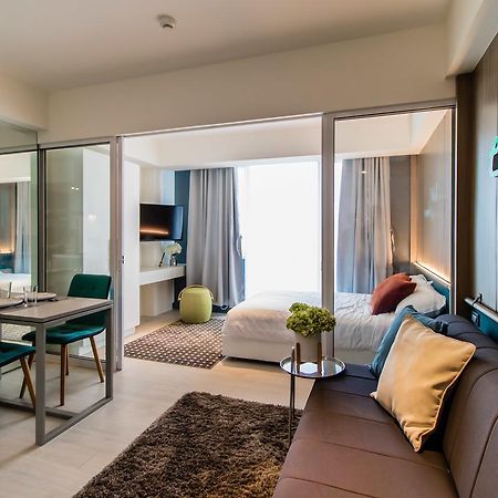 Azure Urban Beach Resort Manila By Radlett Eksteriør billede