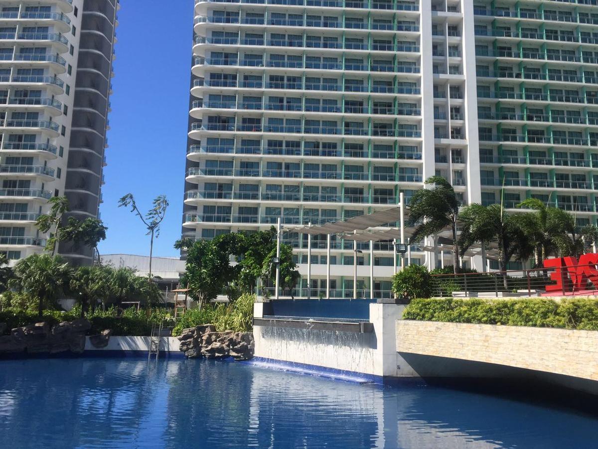 Azure Urban Beach Resort Manila By Radlett Eksteriør billede