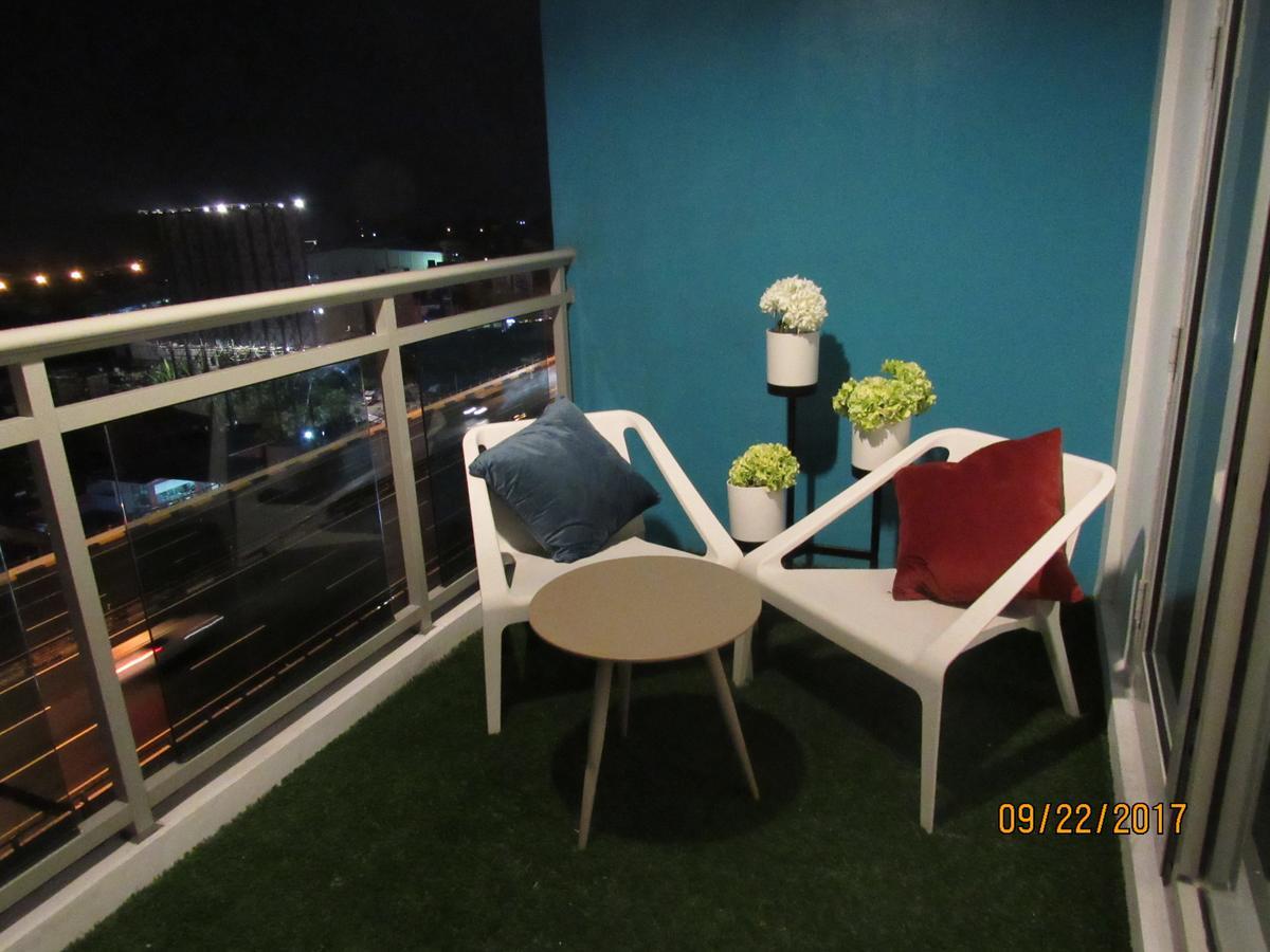 Azure Urban Beach Resort Manila By Radlett Eksteriør billede