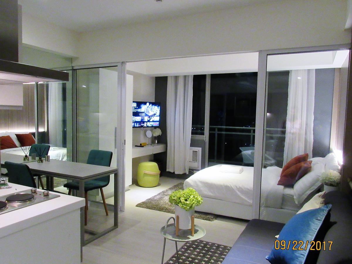 Azure Urban Beach Resort Manila By Radlett Eksteriør billede